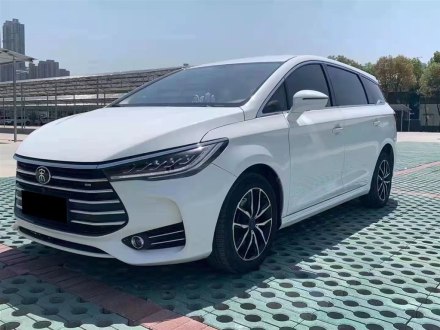 宋MAX 2018款 1.5T 自动智联豪华型 6座