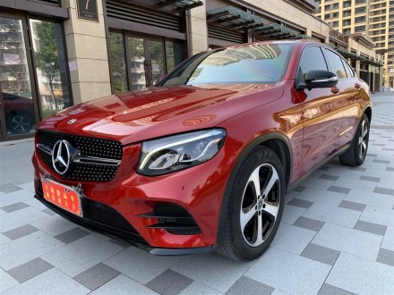奔驰GLC轿跑 2018款 GLC 200 4MATIC 轿跑SUV