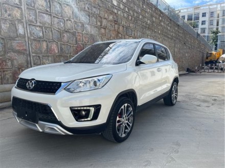 绅宝X35 2016款 1.5L 自动精英版