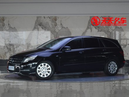 奔驰R级 2017款 R 320 4MATIC 商务型臻藏版
