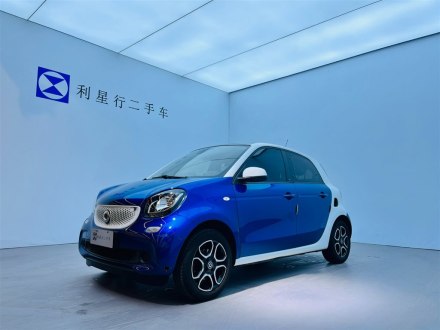 smart forfour 2018款 0.9T 66千瓦先锋版