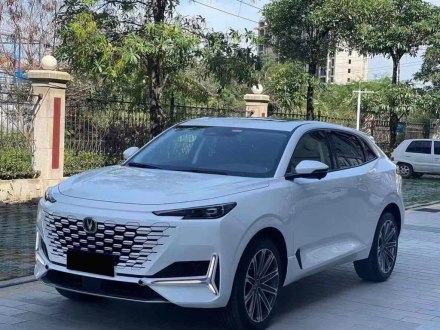 长安UNI-K 2021款 2.0T 全轮驱动尊贵型