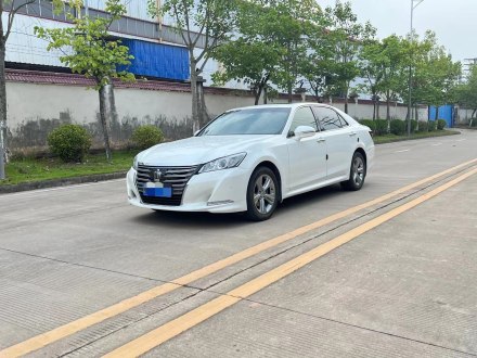 皇冠 2015款 2.0T 时尚版
