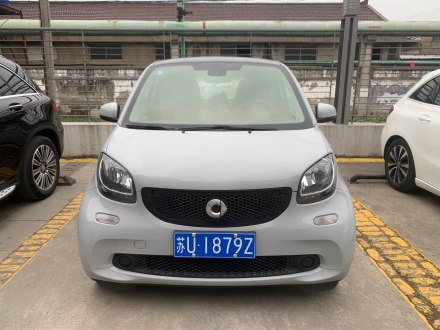 smart fortwo 2015款 1.0L 52千瓦硬顶激情版