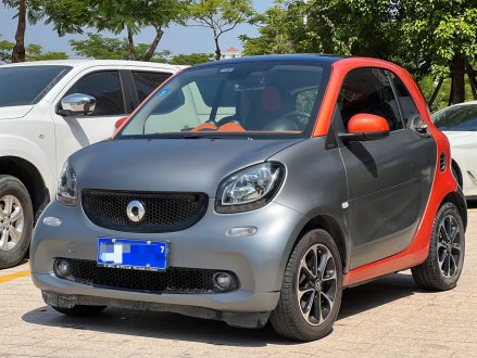 smart fortwo 2015款 1.0L 52千瓦硬顶激情版