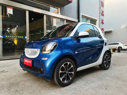 smart fortwo 2015款 1.0L 52千瓦硬顶激情版