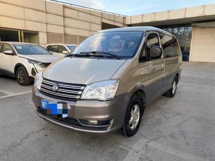 菱智 2015款 M5 Q3 2.0L 7座短轴豪华型