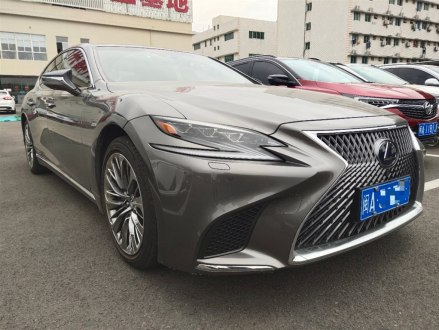 雷克萨斯LS 2018款 500h 行政版 国V