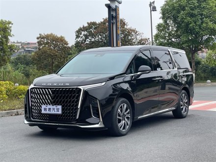 上汽大通MAXUS G90 2022款 2.0T 星云七座版