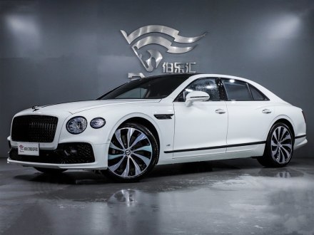 飞驰 2022款 4.0T V8 标准版