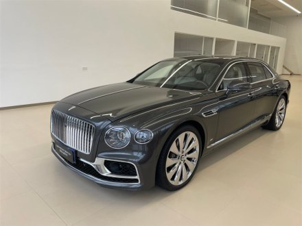 飞驰 2021款 4.0T 自动