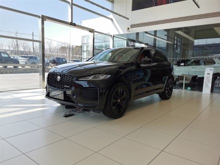 捷豹F-PACE 2022款 P250 R-Dynamic BLACK