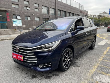 宋MAX 2018款 1.5T 自动智联尊享型 7座