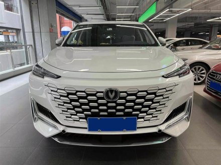 长安UNI-K 2021款 2.0T 全轮驱动尊贵型