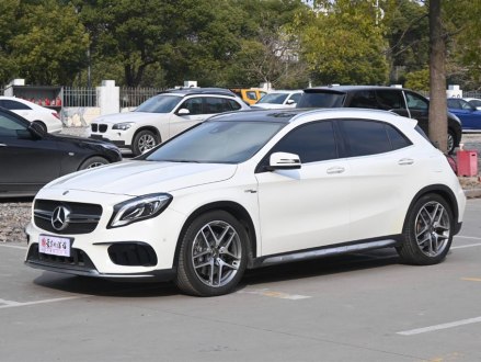 奔驰GLA AMG 2017款 改款 AMG GLA 45 4MATIC