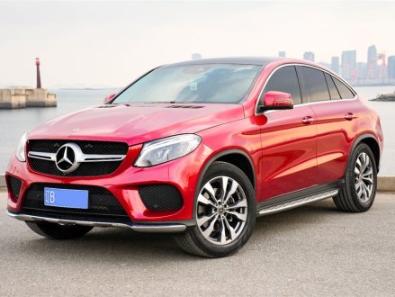 奔驰GLE轿跑 2018款 GLE 400 4MATIC 轿跑SUV