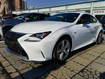 雷克萨斯RC 2016款 200t F SPORT版