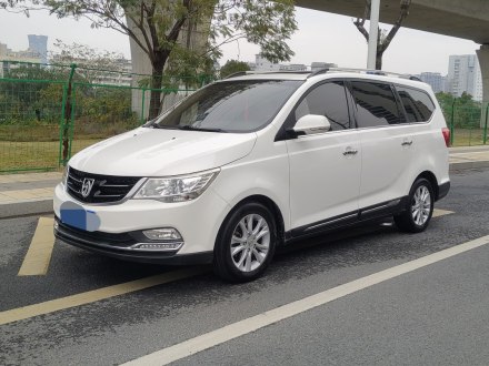 宝骏730 2016款 1.5T 手动豪华型 7座