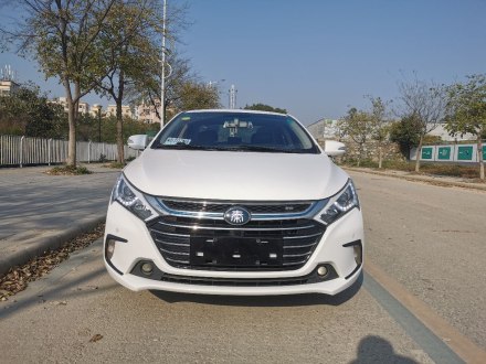 秦新能源 2017款 1.5T 尊贵型