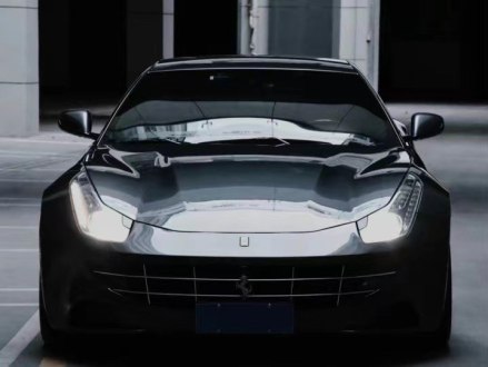 法拉利FF 2012款 6.3L V12