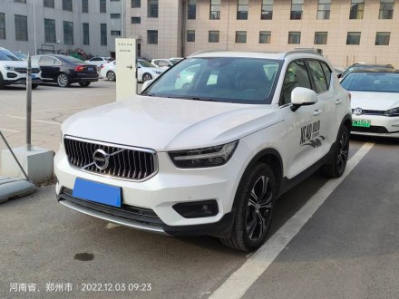 沃尔沃XC40 2021款 T4 四驱智远豪华版