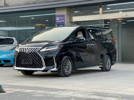 雷克萨斯LM 2020款 300h 七座隽雅版