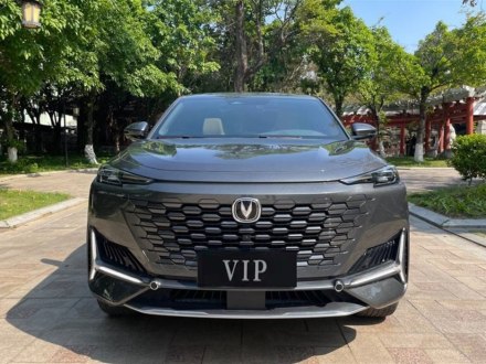 长安UNI-K 2021款 2.0T 尊贵型