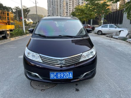 比亚迪M6 2013款 2.0L 手动舒适型