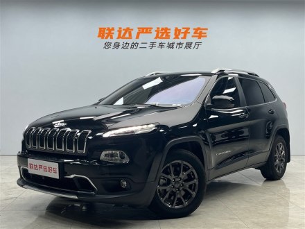 自由光 2020款 2.0L 两驱经典运动版