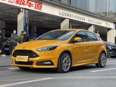 福克斯进口 2015款 2.0T ST 橙色版