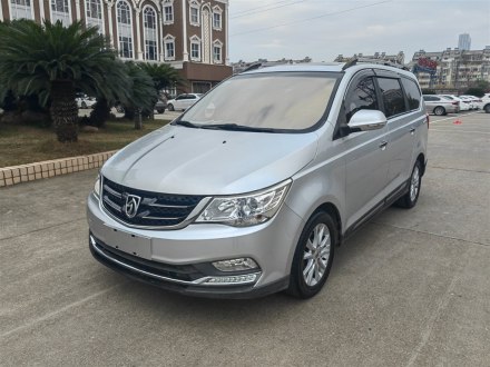 宝骏730 2016款 1.5T 手动豪华型 7座