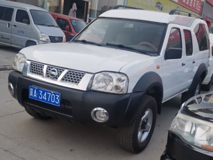 日产ZN厢式车 2013款 2.4L四驱标准型5座
