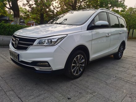宝骏730 2019款 1.5T CVT时尚型 7座 国VI