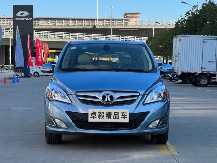 北京汽车E系列 2013款 两厢 1.5L 自动乐天版