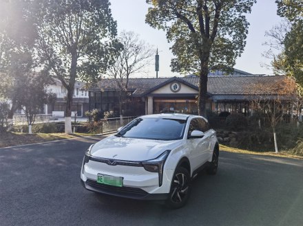 哪吒U 2022款 智400 磷酸铁锂