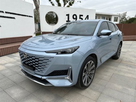 长安UNI-K 2021款 2.0T 全轮驱动尊贵型