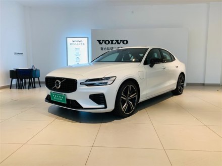 沃尔沃S60新能源 2022款 T8 E驱混动 四驱智雅运动版