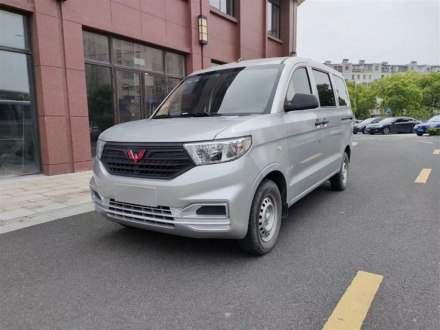 五菱宏光V 2019款 1.5L基本型国VI LAR