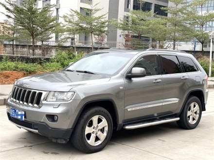大切诺基进口 2013款 3.6L 豪华导航版