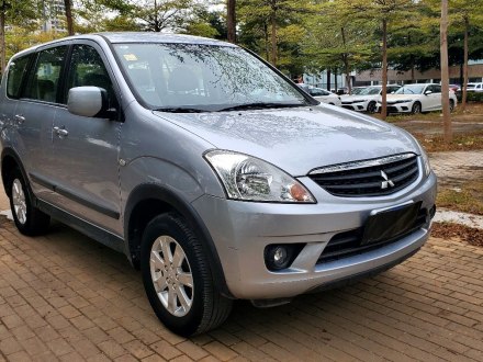 君阁 2011款 2.0L 手动挡豪华型