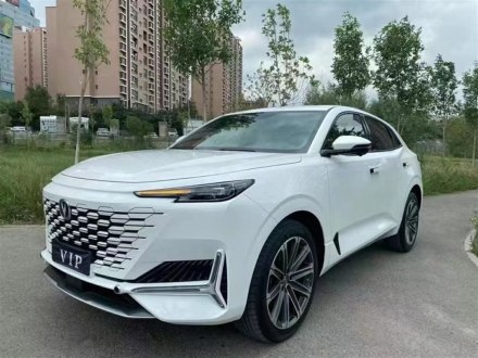 长安UNI-K 2021款 2.0T 全轮驱动尊贵型