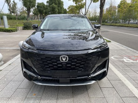 长安UNI-K 2021款 2.0T 全轮驱动尊贵型