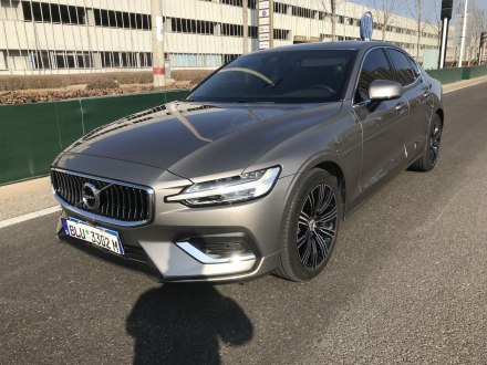 沃尔沃S60 2020款 T4 智远豪华版