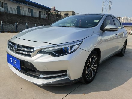 启辰D60 2018款 1.6L 手动智联精英版