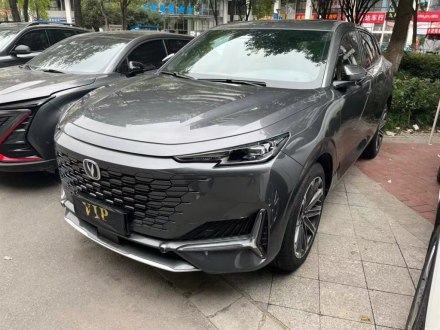 长安UNI-K 2021款 2.0T 全轮驱动尊贵型