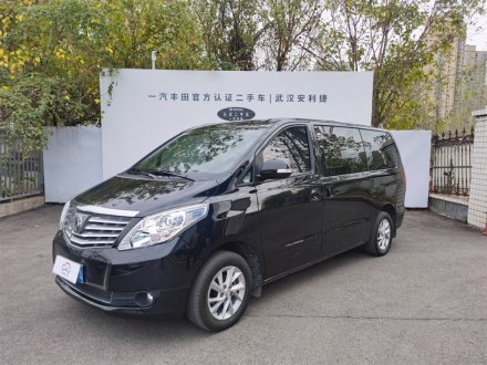 菱智PLUS 2021款 旅行版 2.0L 手动豪华型 7座