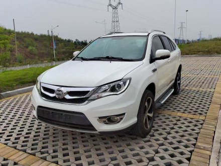 比亚迪S7 2015款 2.0T 升级版 自动尊贵型