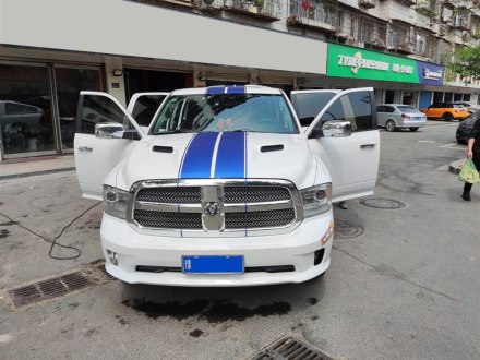 RAM Trucks 2014款 5.7L 美规版
