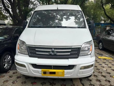 上汽大通MAXUS V80 2014款 2.5T 傲运通短轴中顶