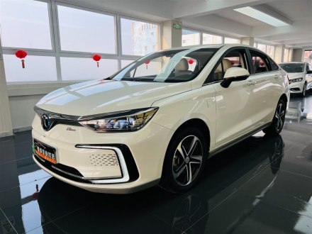 北京EU5 2018款 R500 智风版